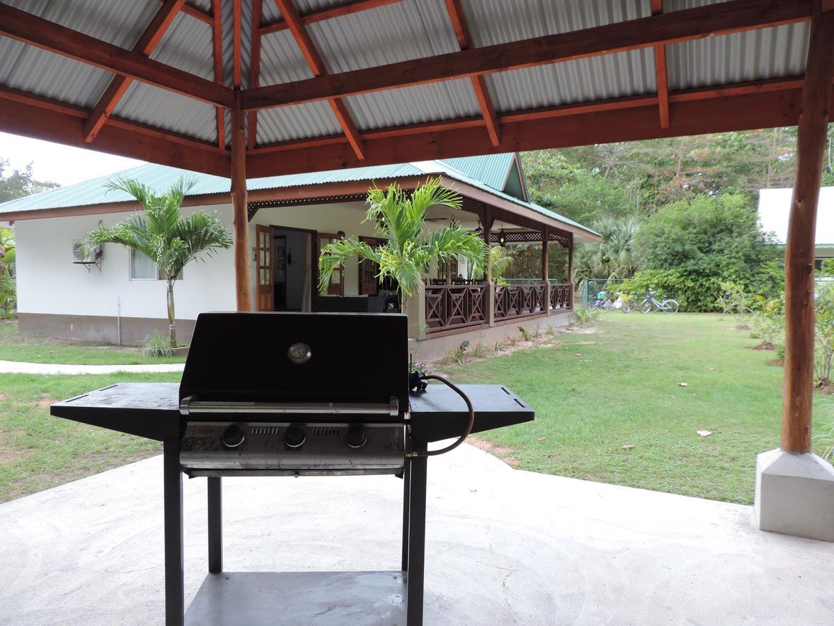 Paodise Guesthouse La Digue Buitenkant foto